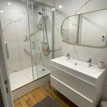 Magnifique Cocon Familial - 8 Personnes - Parking Inclus