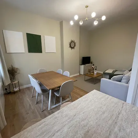 Magnifique Cocon Familial - 8 Personnes - Parking Inclus بيت للعطل *